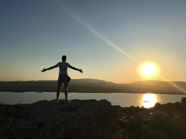 Kasteel bij zonsondergang